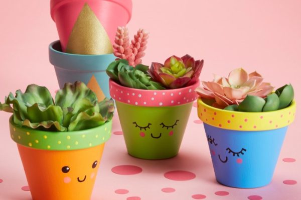 Paint clay plant pots